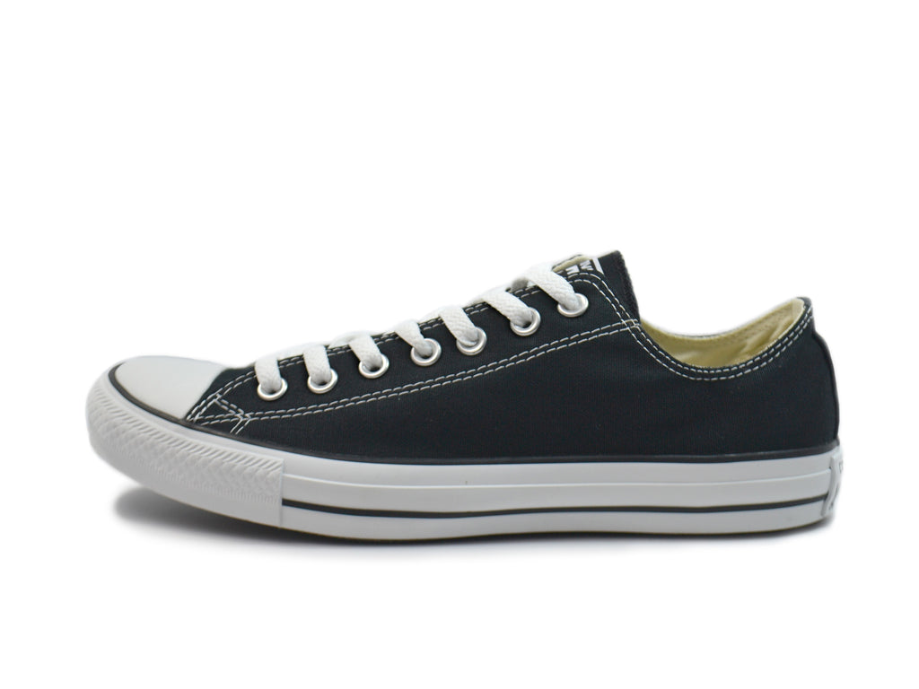 Custom Lowtop Chucks - Black Custom Lowtop Chucks - Black
